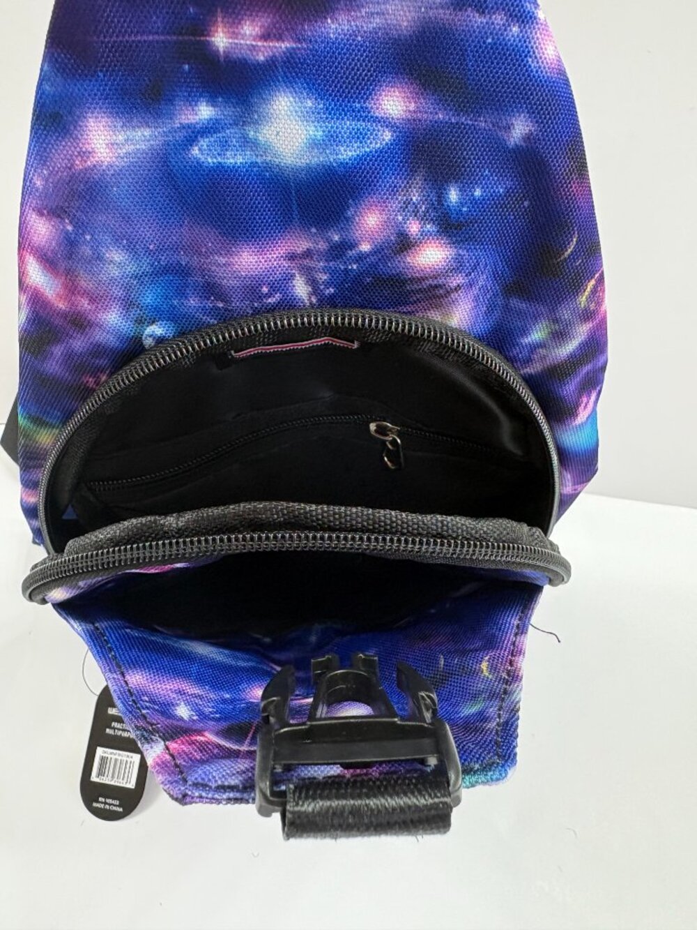 Belt Bag - Sling Bag -Crossbody -3 Compartment -Galaxy / Planet Stars Print- NWT - Picture 10 of 10